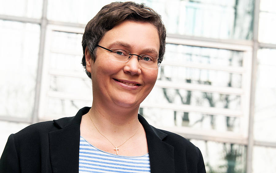 Simone Kunz, Viactiv