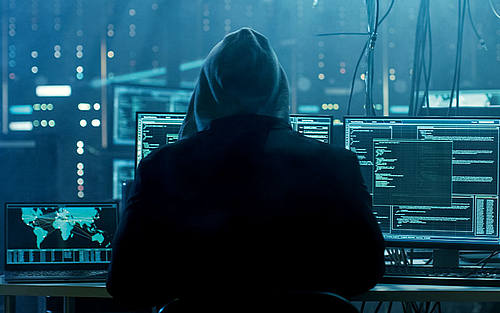 Hacker von hinten