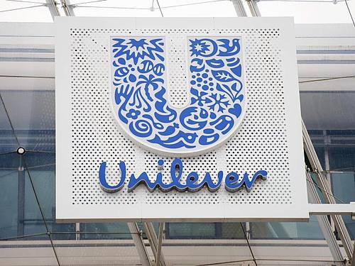 Bis zum Jahresende will der Konsumgüterriese Unilever keine US-Werbung mehr bei Facebook und seiner Tochter Instagram schalten. Foto: Daniel Reinhardt/dpa