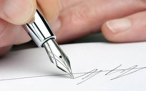 Unterschrift, Bildquelle: Fotolia