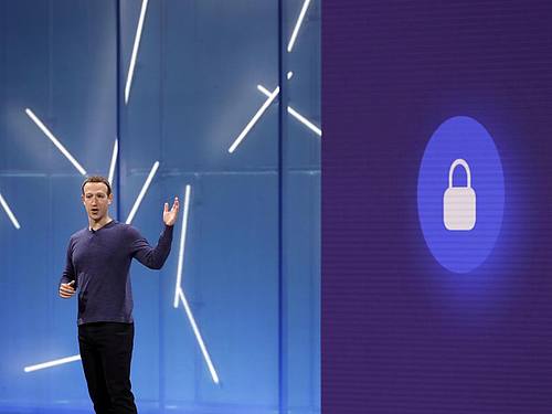 Mark Zuckerberg präsentiert auf der Entwicklungskonferenz F8 die Zukunftspläne von Facebook. ((Foto: Marcio Jose Sanchez))