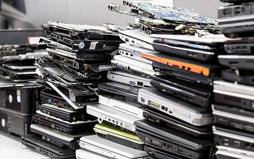 Viele defekte Laptops