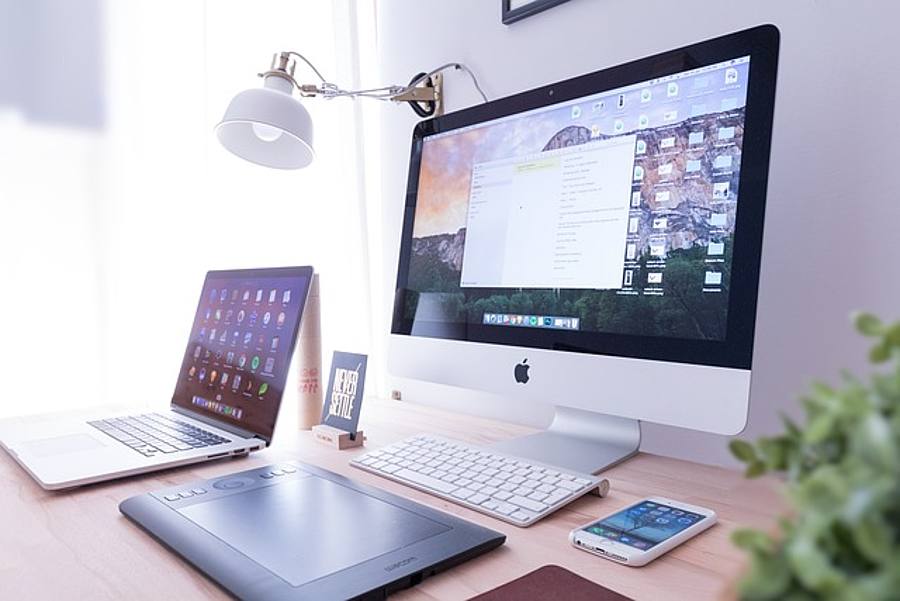 Computer Notebook Smartphone