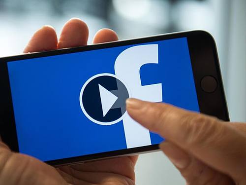 Facebook startet einen groß angelegten Angriff auf die Dominanz der Google-Plattform YouTube bei Online-Videos. Foto: Silas Stein/Illustration