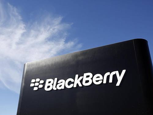Blackberry kehrt im nächsten Jahr mit einem neuen Modell auf den Smartphone-Markt zurück. Foto: Stephen Morrison/EPA/dpa