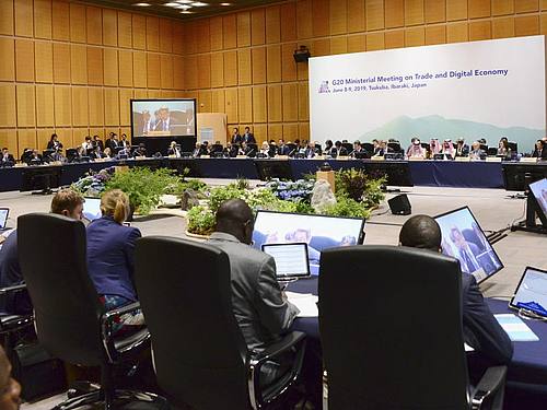 Wer KI (Künstliche Intelligenz) einsetze oder entwickele «sollte die Rechtsgrundsätze, Menschenrechte und demokratische Werte respektieren», beschlossen die G20-Staaten. Foto: kyodo