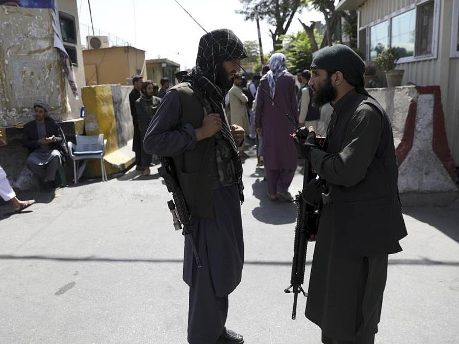 Kämpfer der islamistischen Taliban in Kabul. Foto: -/AP/dpa
