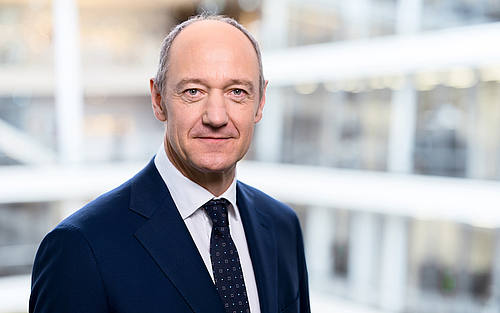 Roland Busch, Arbeitsdirektor der Siemens AG