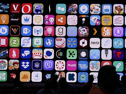 Apples WWDC-Event 2018 in San Jose: Erstmals findet die Entwicklerkonferenz dieses Jahr als Online-Event statt. Foto: Christoph Dernbach/dpa