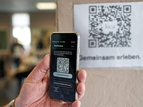 Immer mehr Kreise führen die Luca-App ein. Doch auch die Kritik an der Datensicherheit wächst. Foto: Thomas Frey/dpa