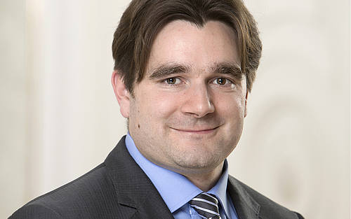 Professor Dr. Klaus Prettner 