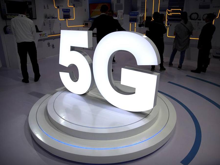 Im Vergleich zur Technologie 4G (LTE) ist 5G um ein Vielfaches schneller. Foto: Mark Schiefelbein/AP