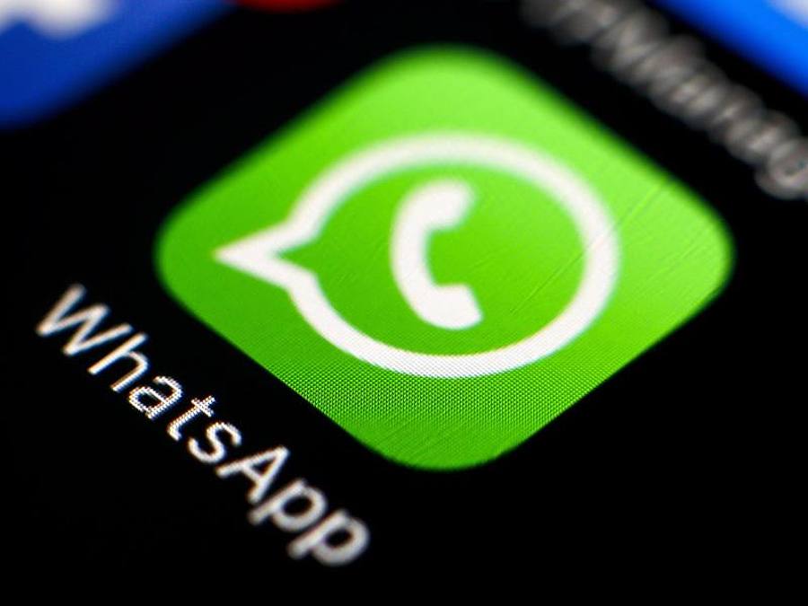 Die WhatsApp-Plattform wird von mehr als zwei Milliarden Menschen weltweit genutzt. Foto: Ritchie B. Tongo/EPA FILE/dpa