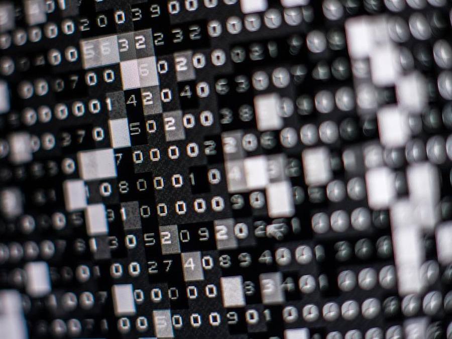 Noch ist es nicht konkret, wie die Sicherheitsbehörden verschlüsselte Mitteilungen dechiffrieren können sollen. Foto: Lino Mirgeler/dpa/Symbolbild