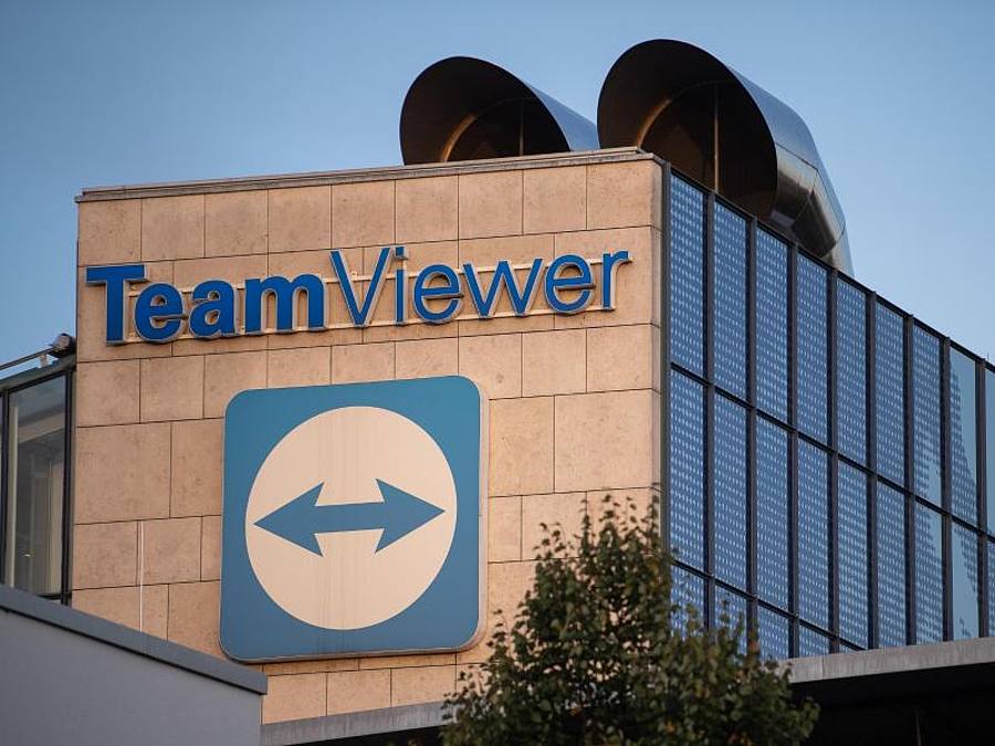 Das Logo des Software-Herstellers Teamviewer am Hauptsitz in Göppingen. Foto: Sebastian Gollnow/dpa