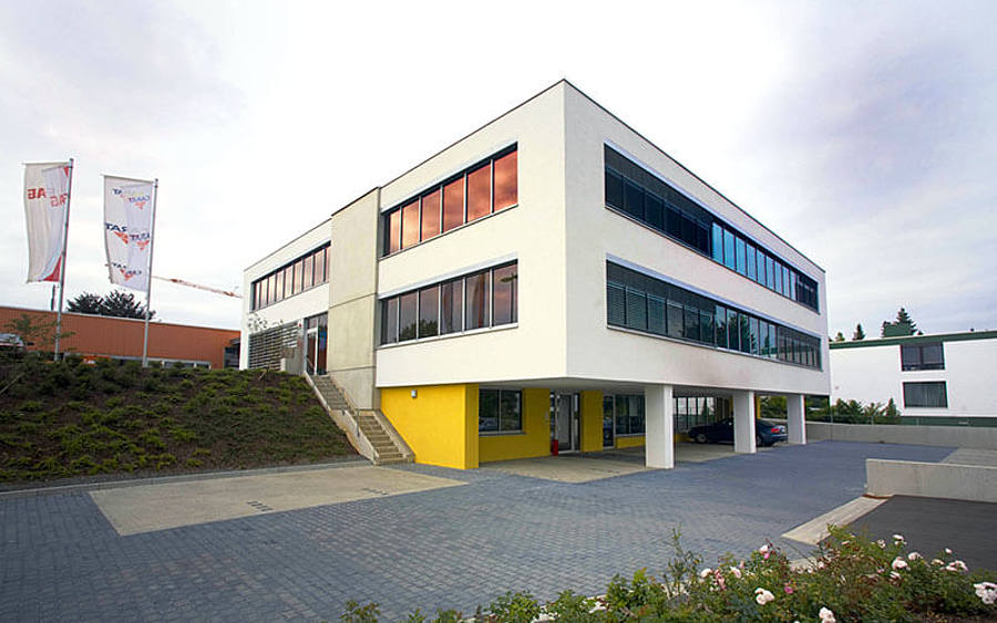 Die Zentrale der Max Lamb GmbH & Co. KG