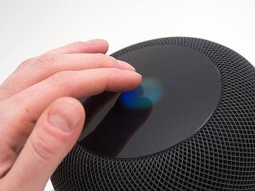 Apples Homepod muss sich gegen Konkurrenz von Alexa und Google durchsetzen. Foto: Andrea Warnecke