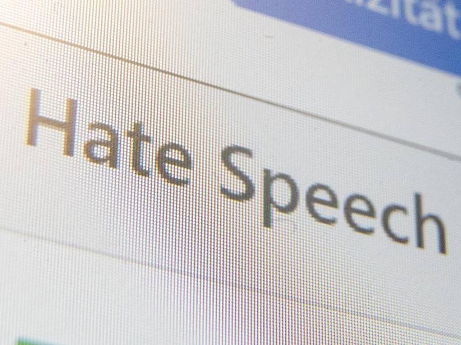 Antisemitismus, Aufruf zu Straftaten oder Gewaltdarstellung: Hass und Hetze sind im Internet Alltag. Foto: Sebastian Gollnow/dpa