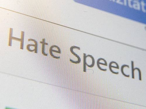Antisemitismus, Aufruf zu Straftaten oder Gewaltdarstellung: Hass und Hetze sind im Internet Alltag. Foto: Sebastian Gollnow/dpa
