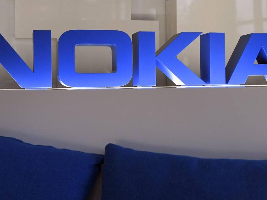 Im Mobilfunk-Patentstreit zwischen dem Netzwerkausrüster Nokia und dem Autobauer Daimler sollen zentrale Fragen nun vom Europäischen Gerichtshof geklärt werden. Foto: Markku Ulander/Lehtikuva/dpa