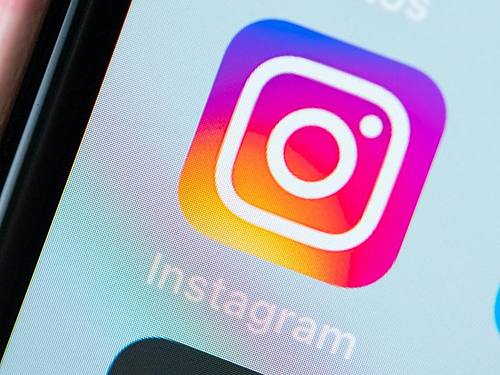 Instagram plant künftig unter anderem Talkshows und Fragerunden. Foto: Catherine Waibel/dpa-tmn