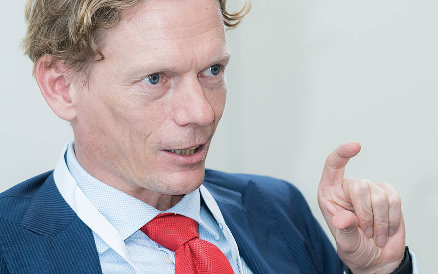 Controlware-CEO Bernd Schwefing beim Presseroundtable
