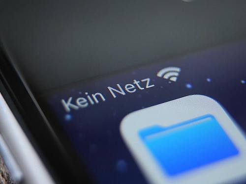 53 Prozent der Bürgerinnen und Bürger haben oft oder sehr oft Netzausfälle. Foto: Karl-Josef Hildenbrand/dpa