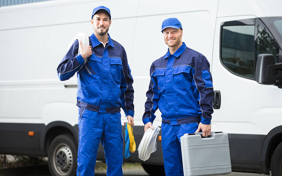 Zwei Servicetechniker
