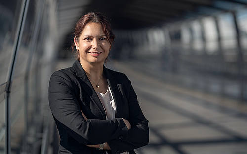 Nadine Riederer, Avision