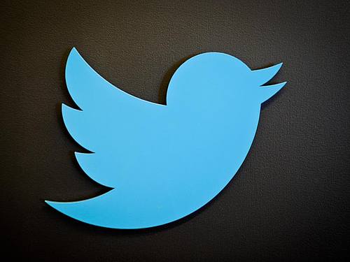 Das Logo des Internet- Kurznachrichtendienstes Twitter. Foto: Ole Spata/dpa
