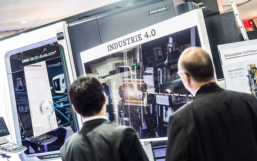 Begutachtung einer Industrie-4.0-Maschine