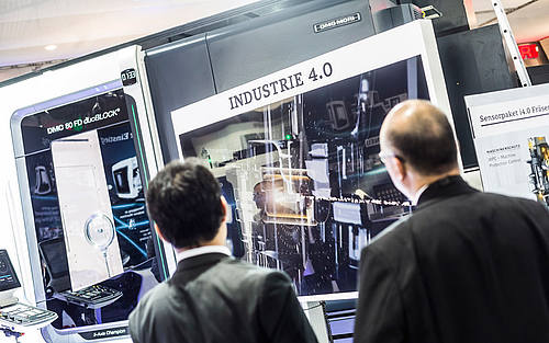 Begutachtung einer Industrie-4.0-Maschine