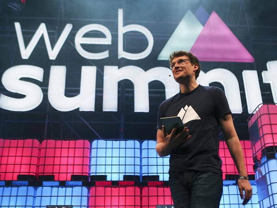 Paddy Cosgrave, Mitgründer der «Web Summit», bei der Eröffnung der Konferenz in Lissabon. Foto: Miguel A. Lopes