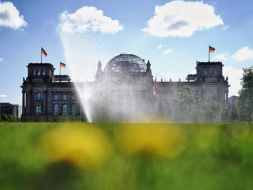 Die Cyber-Attacke gegen den Bundestag war im Mai 2015 bekannt geworden. Foto: Kay Nietfeld/dpa