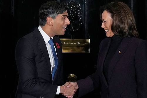 Rishi Sunak (li.) empfängt Kamala Harris