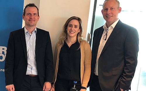 In Dublin besprachen die beiden Mayato-Manager Paolo Vacilotto (links, Leiter des SAS-Teams) und Georg Heeren (Geschäftsführer) Details der Zusammenarbeit mit Ute Greene, Inside Sales Team Managerin bei SAS.
