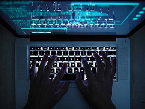 Bei Microsoft gab es einen Hackerangriff. Foto: Silas Stein/dpa/dpa-tmn/Symbolbild