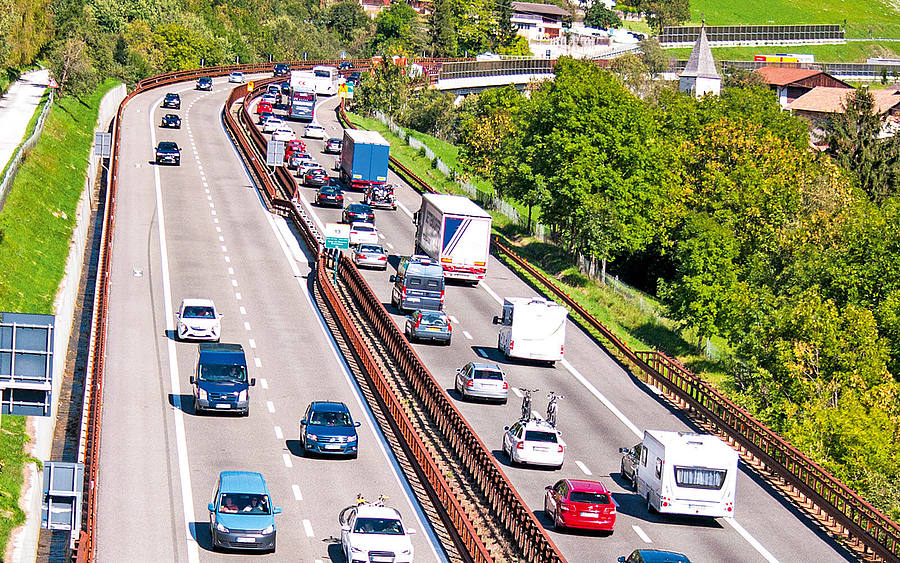 Stark befahrene Autobahn