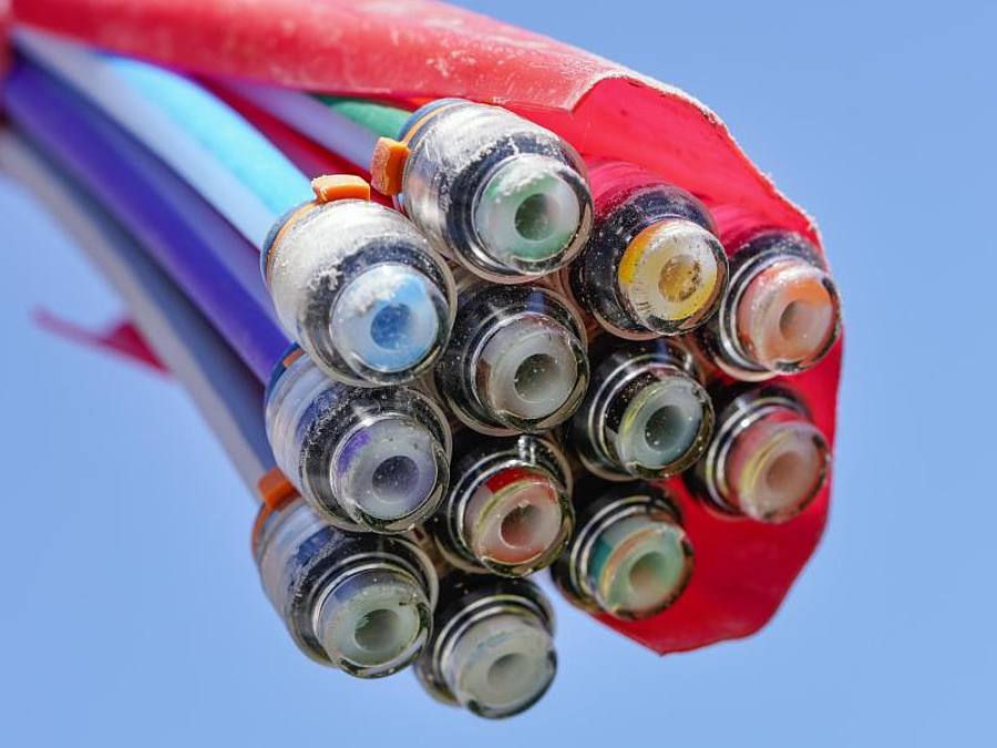 Ein schnelles und stabiles Internet - das wünscht sich jeder. Foto: Uwe Anspach/dpa