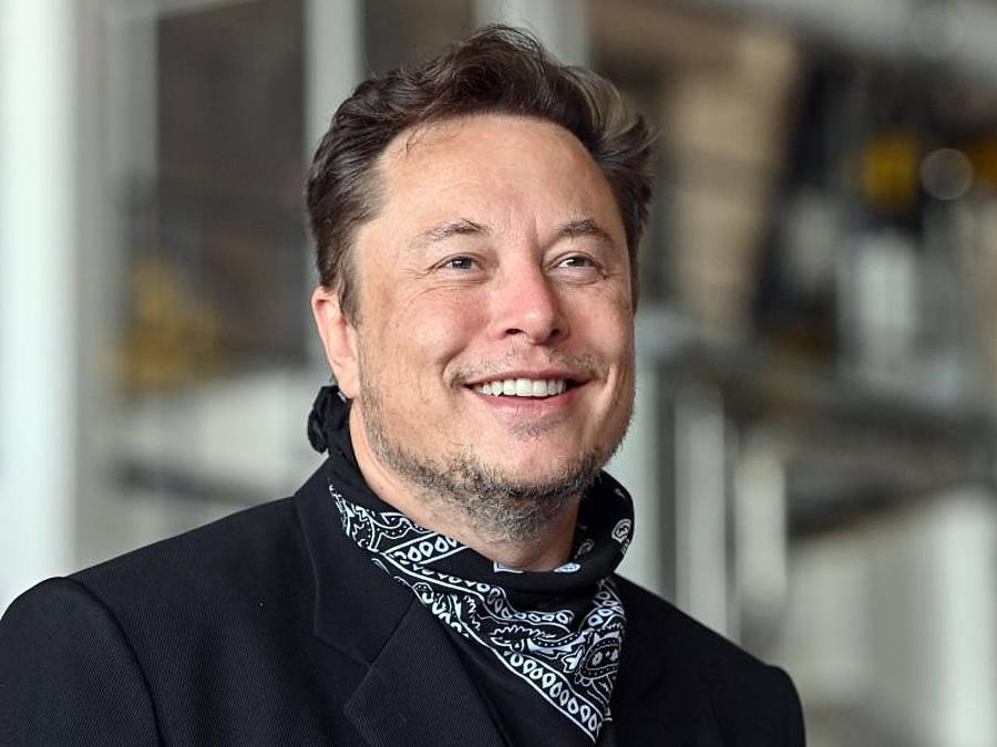 Tesla-Chef Elon Musk bei einem Pressetermin in der neuen Giga-Fabrik in Grünheide. Foto: Patrick Pleul/dpa-Zentralbild/dpa