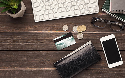 Geld, Kreditkarte, Handy