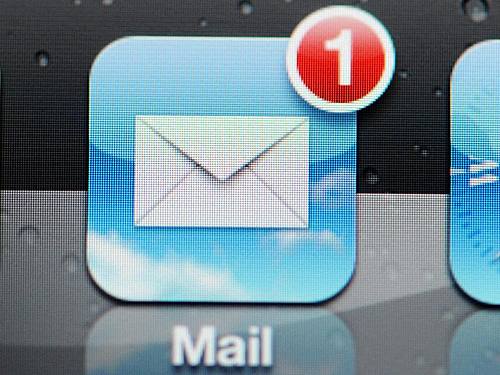 Das BSI hat sein erstes IT-Sicherheitskennzeichen an den deutschen E-Mail-Anbieter Mail.de verliehen. Foto: picture alliance / dpa