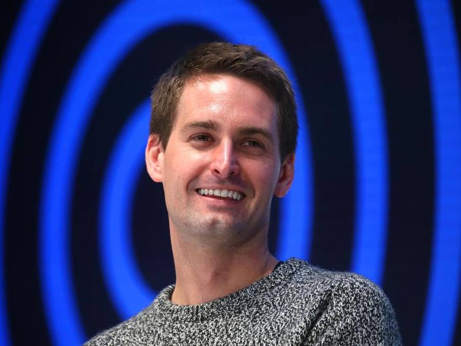 Evan Spiegel, Gründer und CEO von Snap, bei einer Podiumsdiskussion in München. Foto: Karl-Josef Hildenbrand/dpa