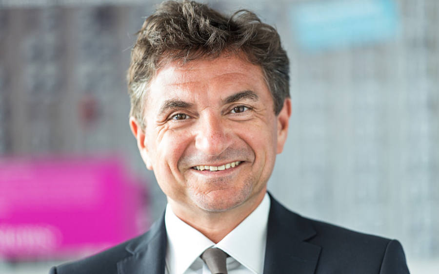 Ferri Abolhassan, Telekom