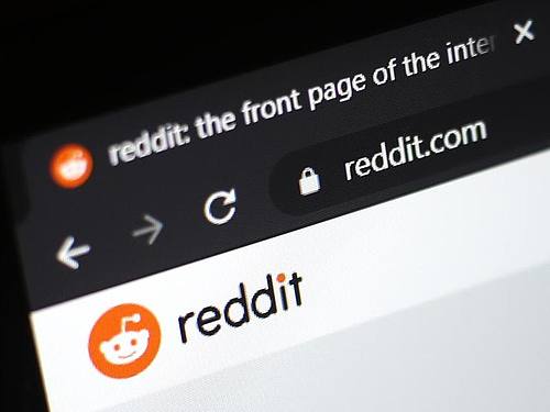 Startseite von Reddit. Die Online-Plattform Reddit bereitet einen Börsengang vor. Foto: Tim Goode/PA Wire/dpa