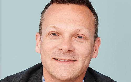 Dan Rogers, Rubrik