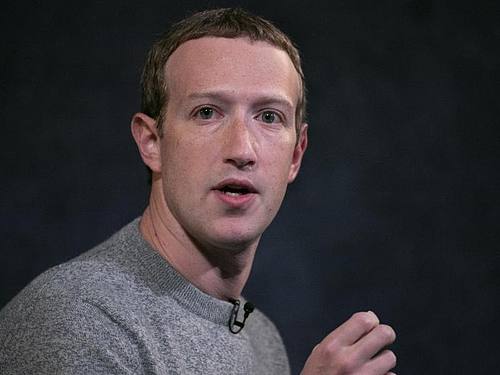 Mark Zuckerberg, CEO von Facebook, hält eine Rede im Paley Center in New York. Foto: Mark Lennihan/AP/dpa
