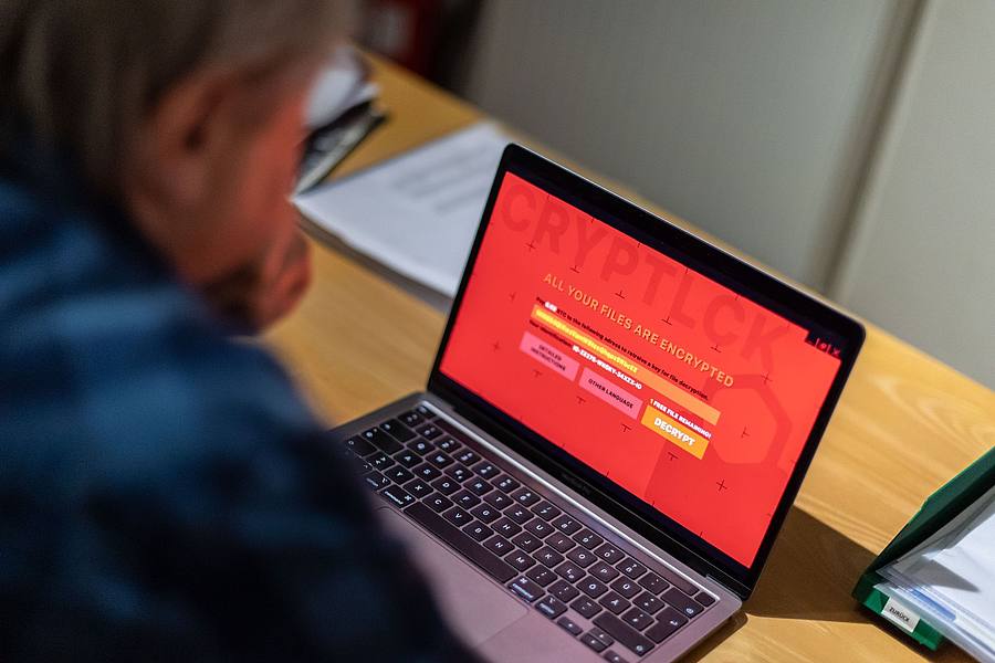Die Internet-Nutzer in Deutschland fühlen sich derzeit schlechter vor Cyberangriffen geschützt als in den vergangenen acht Jahren.