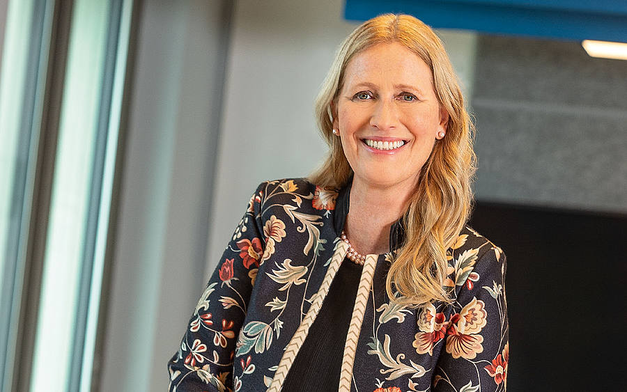 Andrea Hendrickx, Infosys