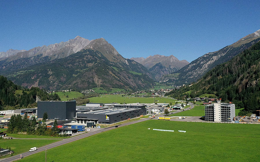 Firmengelände iDM in Matrei